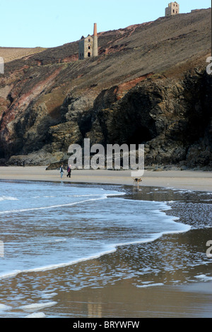 Cappella Porth Beach vicino a Sant Agnese, North Cornwall coast, Inghilterra, Regno Unito. Foto Stock