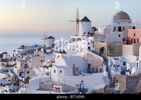 Di Oia (Ia), isola di Santorini, Grecia, tramonto Foto Stock