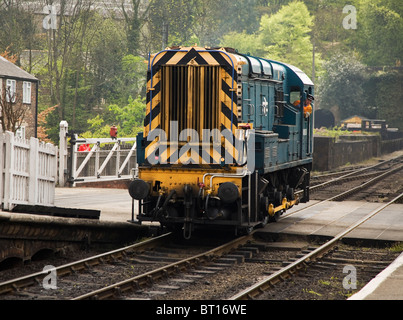 BR Classe 08 Diesel Grosmont derivatore crossing Foto Stock