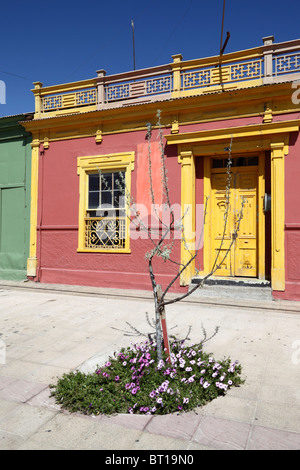 Casa tipica colorata, Caldera, Región de Atacama, Cile Foto Stock