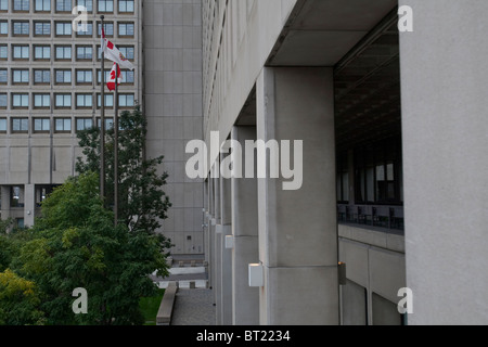 In Canada la difesa nazionale sede (NDHQ) è visto in Ottawa lunedì 27 settembre Foto Stock