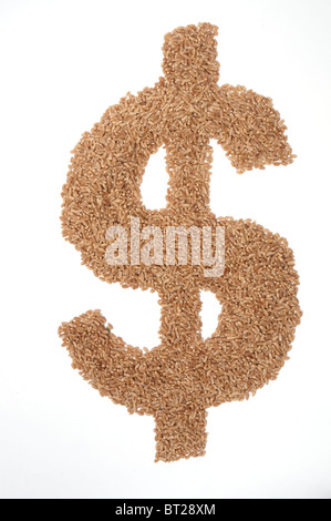 I chicchi di grano nella forma di un simbolo di dollaro,dei prezzi del grano. Foto Stock