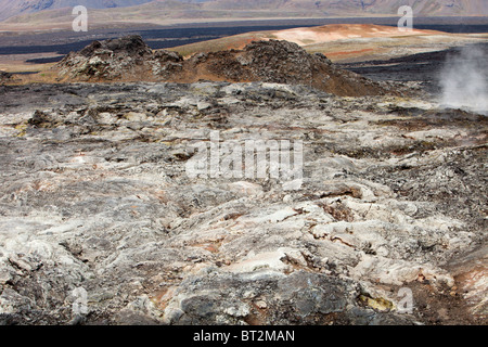 Un nuovo flusso di lava che ha eruttato durante il Krafla incendi presso Leirhnjukur vicino a Myvatn, Islanda durante gli anni settanta e ottanta. Foto Stock