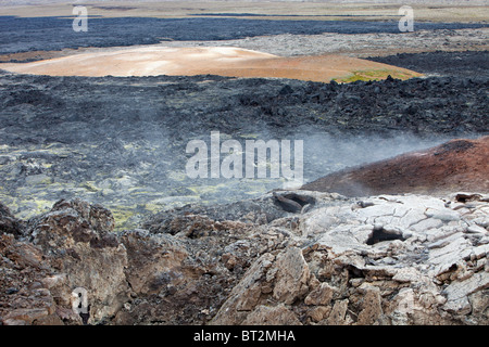 Un nuovo flusso di lava che ha eruttato durante il Krafla incendi presso Leirhnjukur vicino a Myvatn, Islanda durante gli anni settanta e ottanta. Foto Stock