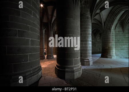 Crypte des Gros Piliers / Cripta dei massicci pilastri a Mont Saint Michel / Saint Michael Mount abbey, Normandia, Francia Foto Stock