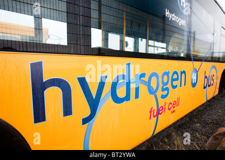 Un bus di idrogeno in Reykavik, Islanda. Il bus era parte di un progetto per aiutare l'Islanda si allontanano dal petrolio importato Foto Stock