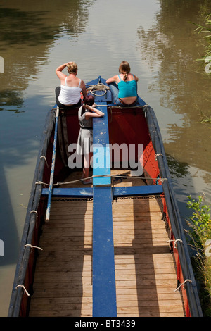 Narrowboats raccogliere nel cuore del Regno Unito il sistema di canale a Braunston per la Storica barca stretta e Canal Rally. DAVID MANSELL Foto Stock