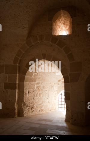 Vista dall'interno della cittadella Qaitbay, Egitto. Foto Stock