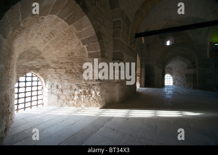 Vista dall'interno della cittadella Qaitbay, Egitto. Foto Stock