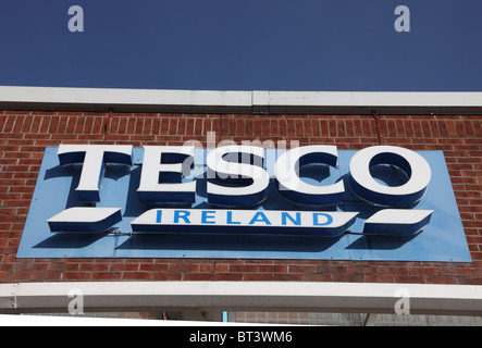 Tesco Irlanda segno Foto Stock