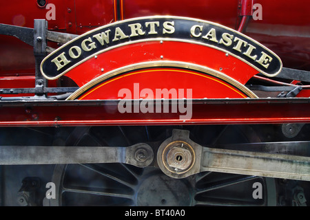 La scuola di Hogwarts Express treno a vapore utilizzati in Harry Potter films Foto Stock