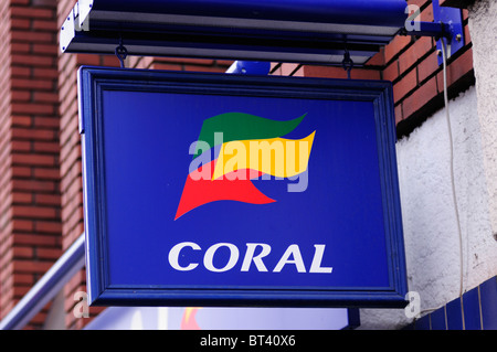 Coral Betting Shop segno logo, London, England, Regno Unito Foto Stock