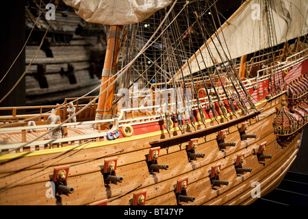 Recuperate il XVII secolo affondato nave da guerra Vasa modello in scala 1:10 sul display presso il Vasa Museum di Stoccolma, Svezia Foto Stock