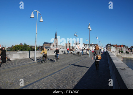 St Servaas bridge Maastricht Paesi Bassi Foto Stock