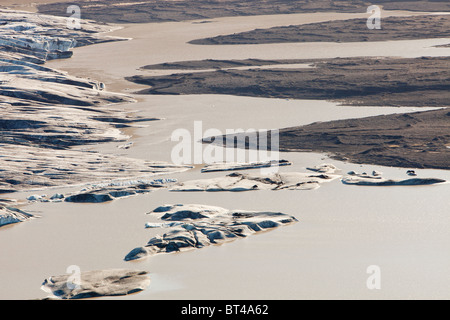 Il ghiacciaio Skaftafellsjokull. Come tutti i'Islanda i ghiacciai si sta ritirando rapidamente a causa di cambiamenti climatici. Foto Stock