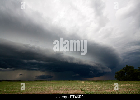 Un supercell vicino a Pickstown, South Dakota, Giugno 3, 2010. Foto Stock