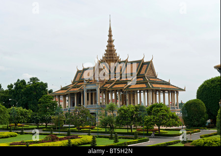 Il Chan Chhaya Pavilion o 'Moonlight Pavilion' nel Palazzo Reale di Phnom Penh, Cambogia Foto Stock