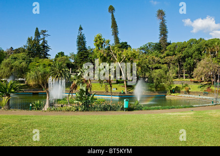 Fontane nel parco e giardini Parque de Santa Catarina Funchal Madeira Portogallo EU Europe Foto Stock