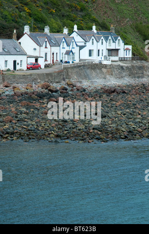 St Abbs, Eyemouth, Berwickshire, Scottish Borders, Scotland, Regno Unito. Villaggio di pescatori del porto sulla costa est costa Britains Foto Stock