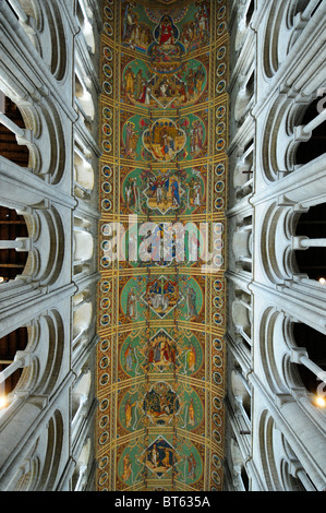 Il soffitto dipinto sul tetto della Cattedrale di Ely Santa Chiesa indivisa Trinità principal diocesi nella contea di Cambridgeshire Paese Inghilterra Eccles Foto Stock