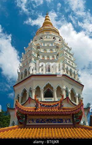 La Pagoda di Diecimila Buddha nel tempio di Kek Lok Si complessa in Penang, Malaysia Foto Stock