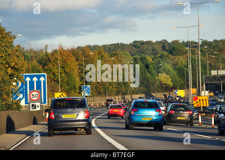 Lavori in corso sulla autostrada M40, Buckinghamshire, Inghilterra, Regno Unito Foto Stock