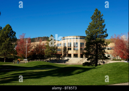 Esterno degli edifici del campus Thompson Rivers University. Kamloops, British Columbia, Canada Foto Stock