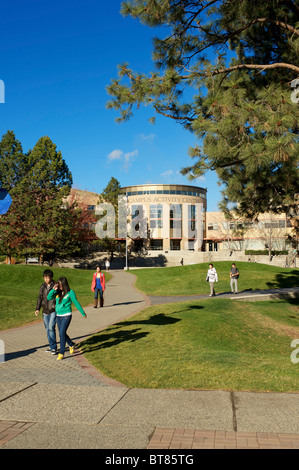 Esterno degli edifici del campus Thompson Rivers University. Kamloops, British Columbia, Canada Foto Stock