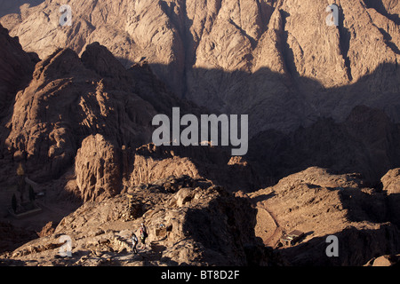 Djebel Musa o il Monte Sinai vicino a Saint Katherine o El Miga village, Sinai, Egitto, Africa Foto Stock