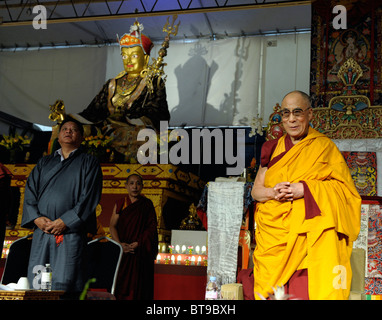 Sua Santità il XIV Dalai Lama assiste la dedizione del popolo tibetano Canadian Cultural Centre a Toronto in Canada. Foto Stock