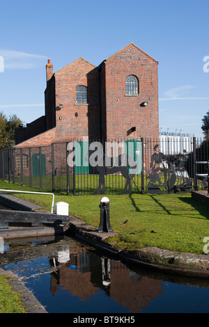 Titford canal pumphouse a Oldbury West Midlands Foto Stock