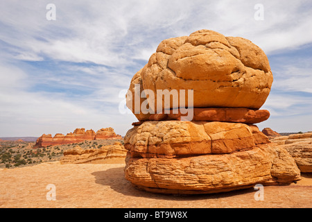 Big Mac con il Sud Teepees, formazioni rocciose in Coyote Buttes North, Paria Canyon-Vermilion scogliere deserto dello Utah, Arizona Foto Stock