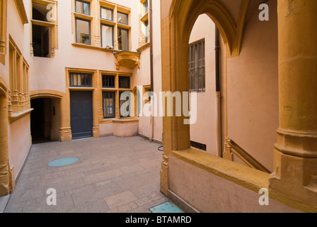 Traboule Hostellerie du Gouvernement, Saint Jean distretto, Vieux Lyon distretto, Francia Foto Stock