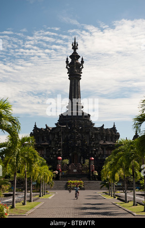 Popoli balinese o Bajra Sandhi Monumento a Denpasar, Bali, Indonesia Foto Stock