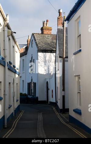 Strada stretta a Appledore in North Devon uk famosa per le sue strade strette e la storica fishermans cottages Foto Stock