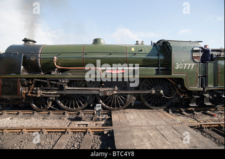 Sir Lamiel King Arthur locomotiva classe acceso al The Bluebell ferroviaria Patrimonio nel Sussex, Inghilterra Foto Stock