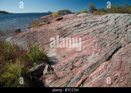 Spiaggia Rocciosa e il grande paesaggio e Cottage vita in Nord America al Georgian Bay al Lago Huron in Ontario del nord,Canad Foto Stock