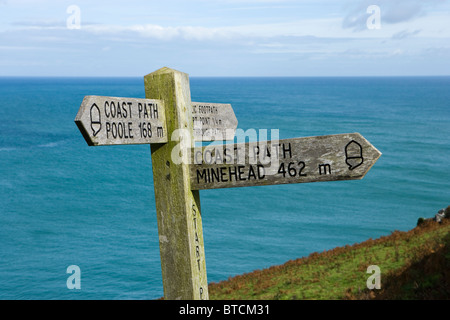 Costa sud-ovest di segno del percorso al punto di partenza vicino a Salcombe, Devon, Regno Unito Foto Stock