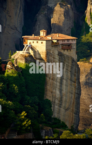 Greco Ortodosso Monastero Rosanou, Meteora montagne, Grecia Foto Stock