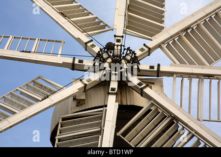 Centro di otto il mulino a vento di vela Heckington, Sud Lincolnshire, Inghilterra Foto Stock