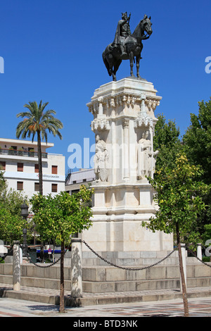 Monumento a Ferdinando III di Castiglia (1199-1252) a Plaza Nueva a Siviglia, Spagna Foto Stock