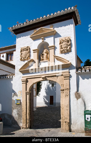 Granada città centro storico Spagna Andalusia Monastero Monasterio de Santa Isabel La Real Foto Stock