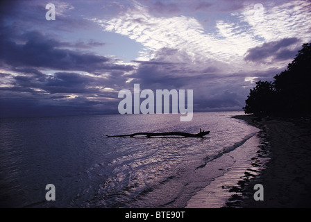 Di sera presto oltre il Lago Malawi Foto Stock