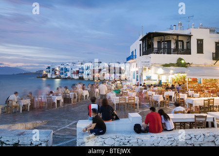 La piccola Venezia al tramonto, la città di Mykonos, a Mykonos, Grecia Foto Stock