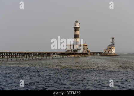 Faro di Daedalus Island, Egitto, Mar Rosso Foto Stock