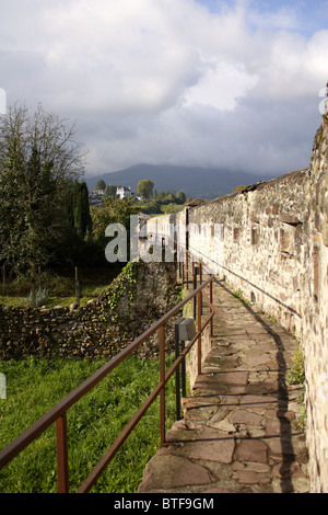 Città del bastione di Saint Jean Pied de Port, Paese Basco, Francia Foto Stock