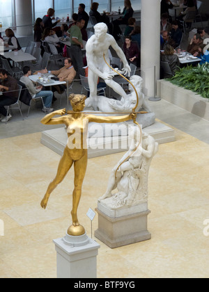 Sculture di Charles Engelhard corte al Metropolitan Museum of Art di Manhattan , New York City, Stati Uniti d'America Foto Stock