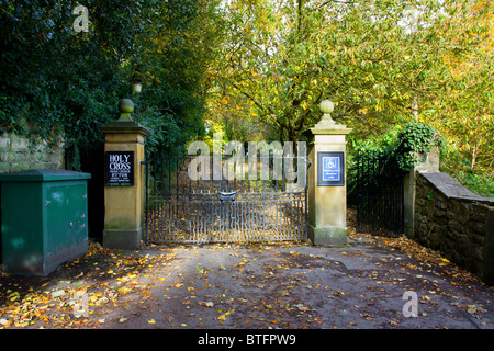 Ingresso alla chiesa di Santa Croce, Ryton, Tyne and Wear. Foto Stock