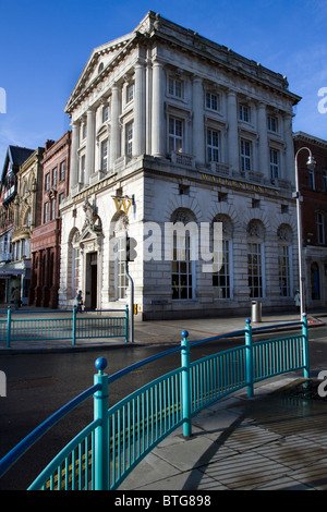 Waterstones  gli edifici e le vie di architettonico di Lord Street negozi a Southport, Merseyside, Regno Unito Foto Stock