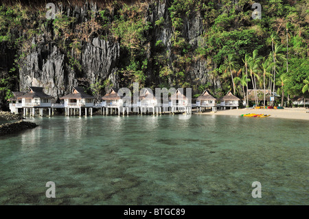 Laguna con un resort di lusso Foto Stock